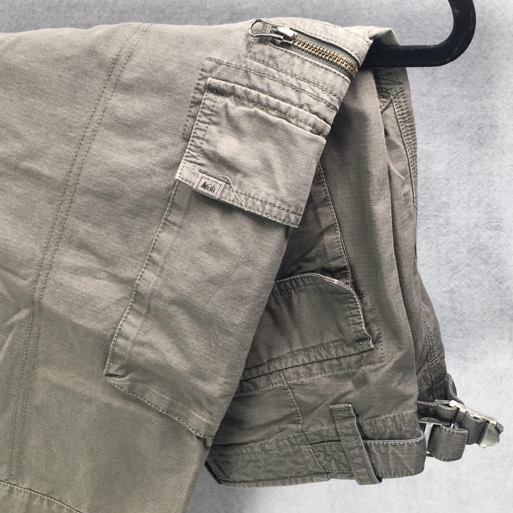 REI army green trail camp pants mens sz 34 organic